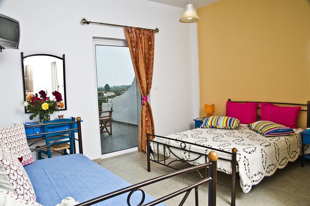Irene Studios Hotel Evia Екстер'єр фото